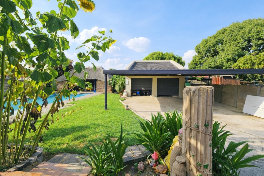 3 Bedroom Property for Sale in Vaalpark Free State